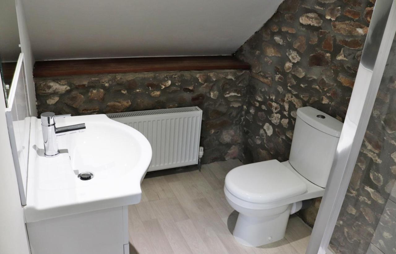 Pullman Cottage - The Culm Valley Inn Culmstock ภายนอก รูปภาพ